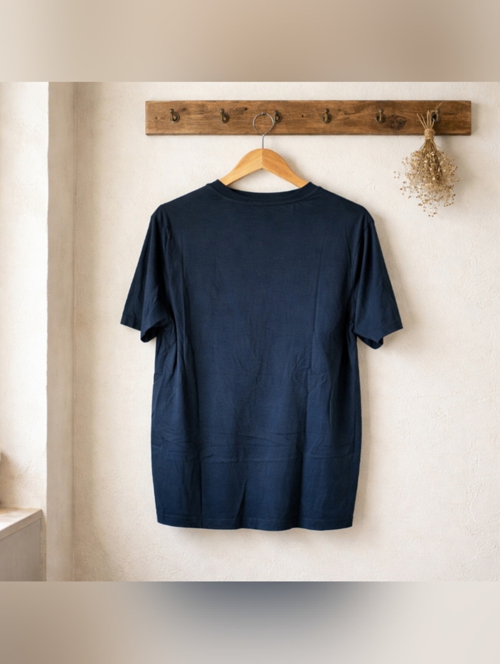 𝘈𝘥𝘪𝘥𝘢𝘴 𝘉𝘭𝘶𝘦 𝘚𝘩𝘰𝘳𝘵 𝘚𝘭𝘦𝘦𝘷𝘦 𝘊𝘳𝘦𝘸𝘯𝘦𝘤𝘬 𝘛𝘦𝘦 - Picture 3 of 5